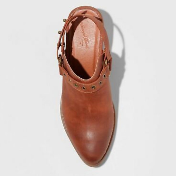 Sling Booties - Picture 3 of 4